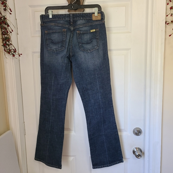 (1457) Levi's Woman's Signature Low Rise Bootcut Blue Jeans, Size: 10  Blue - Picture 10 of 15